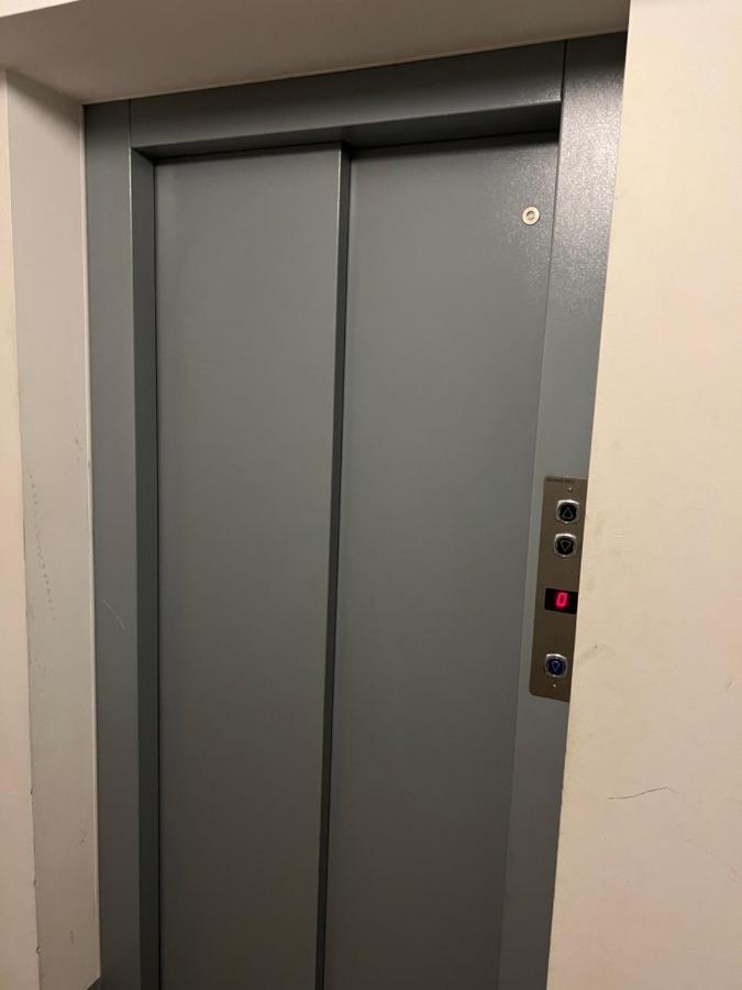 Apartment Near Metro & Netflix Вена Экстерьер фото