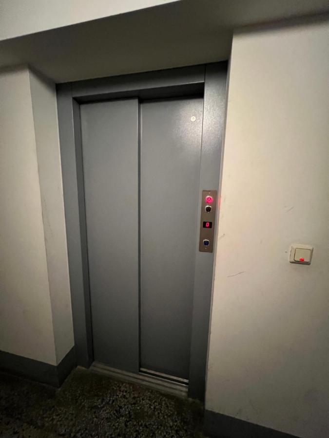 Apartment Near Metro & Netflix Вена Экстерьер фото